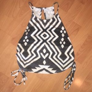 AZTEC CROP TOP